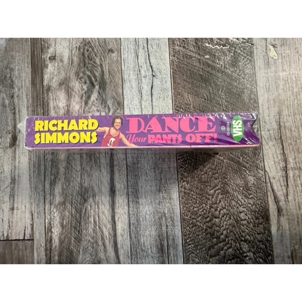Richard Simmons sealed corners